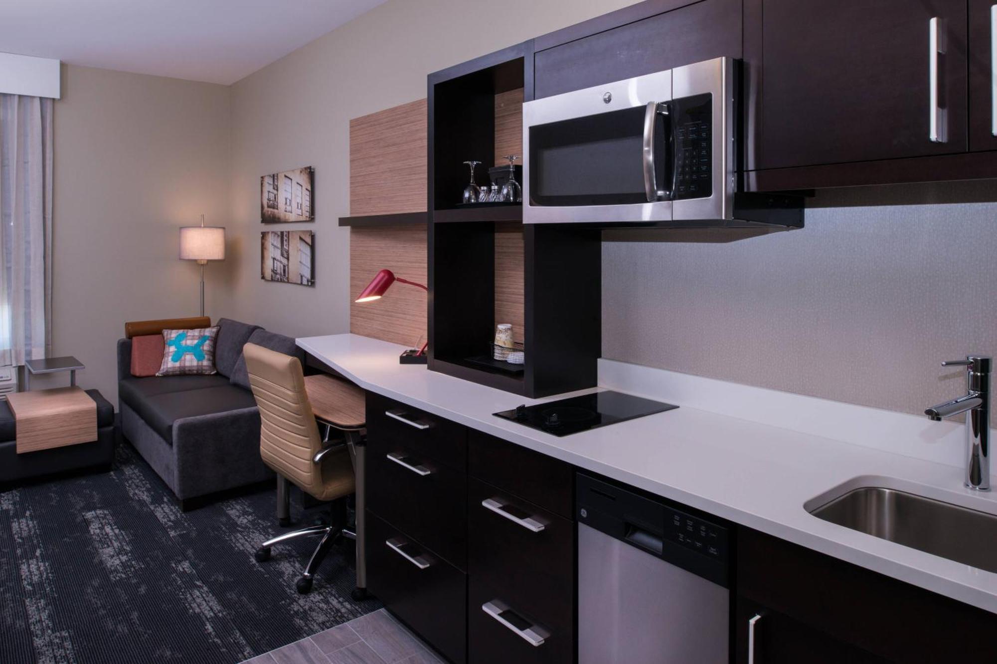 Towneplace Suites By Marriott Saskatoon Kültér fotó