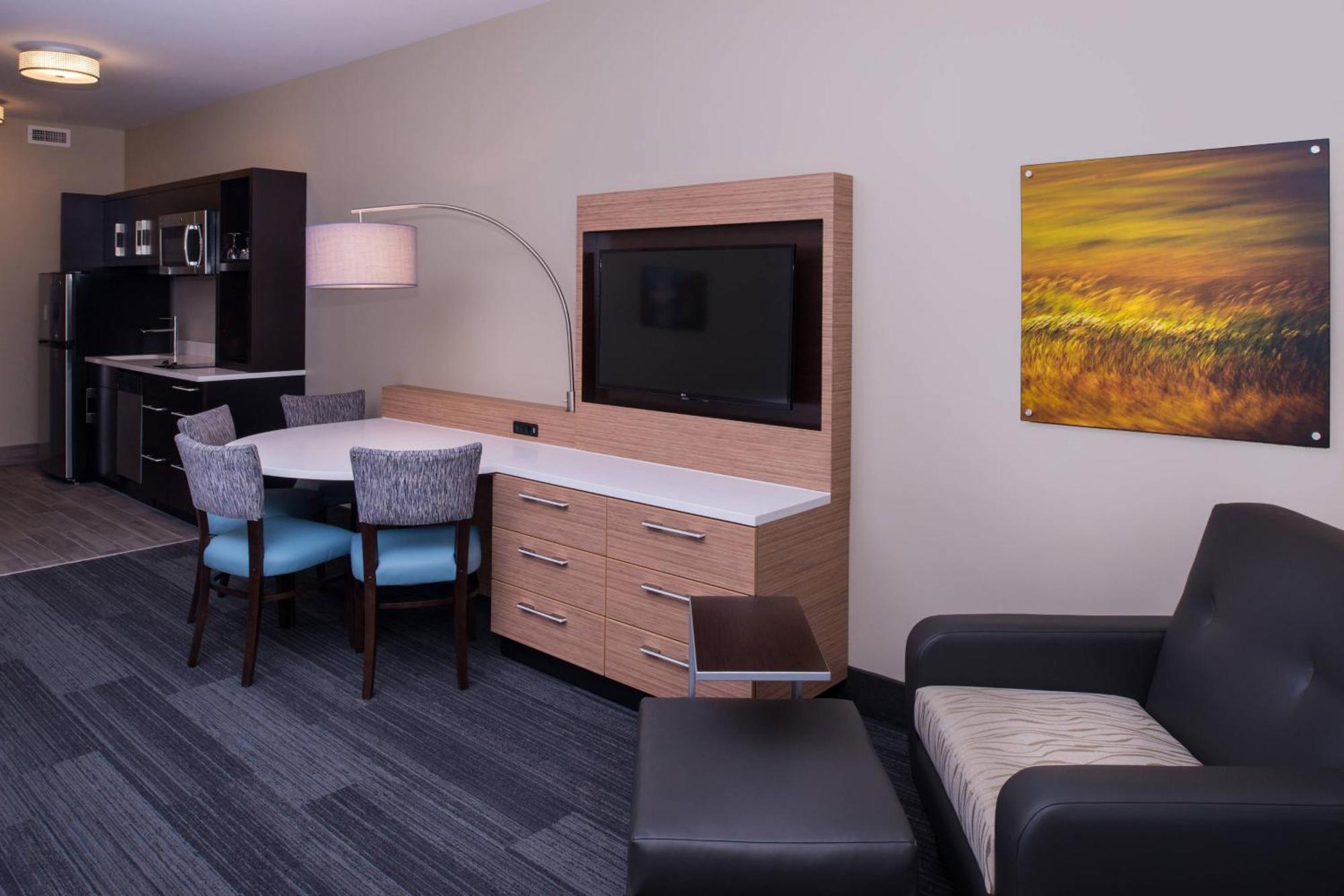 Towneplace Suites By Marriott Saskatoon Kültér fotó